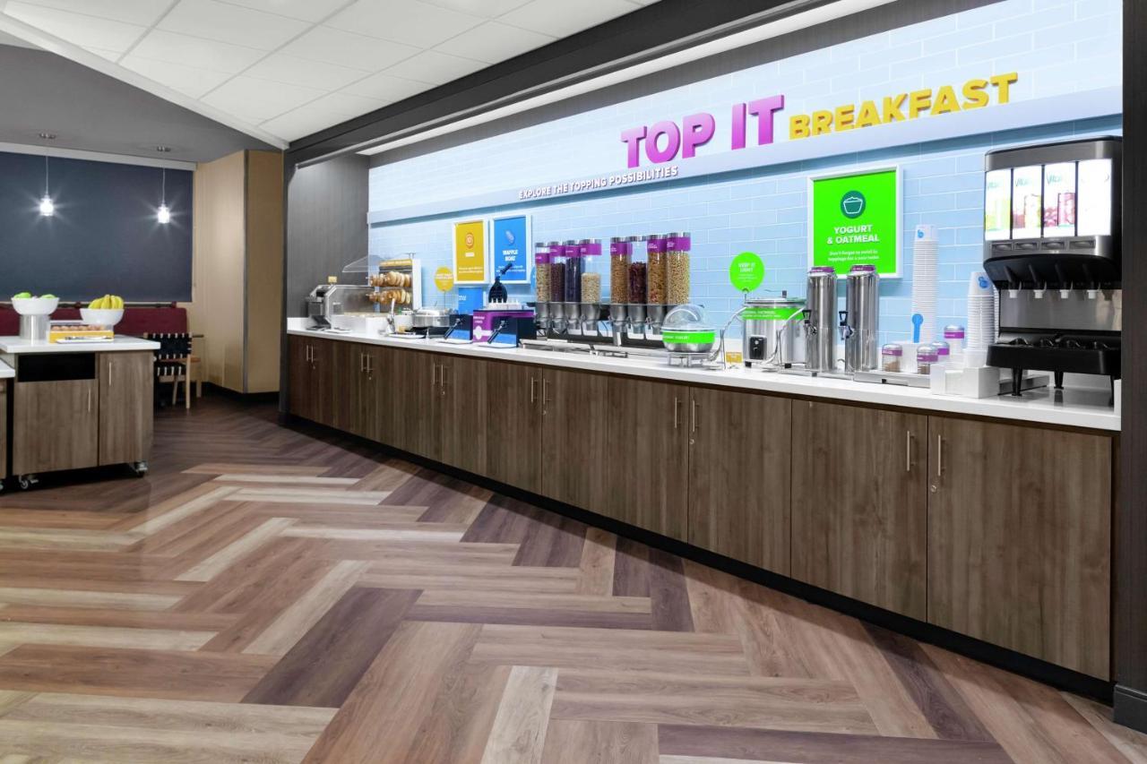 Tru By Hilton Gilbert Hotell Exteriör bild