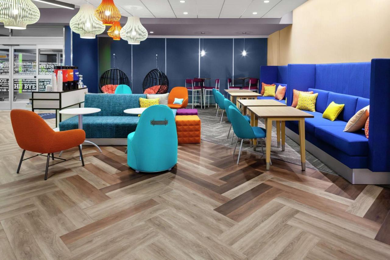 Tru By Hilton Gilbert Hotell Exteriör bild